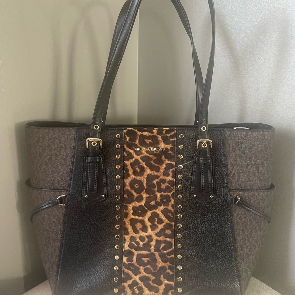 Michael Kors leopard print Voyage Tote